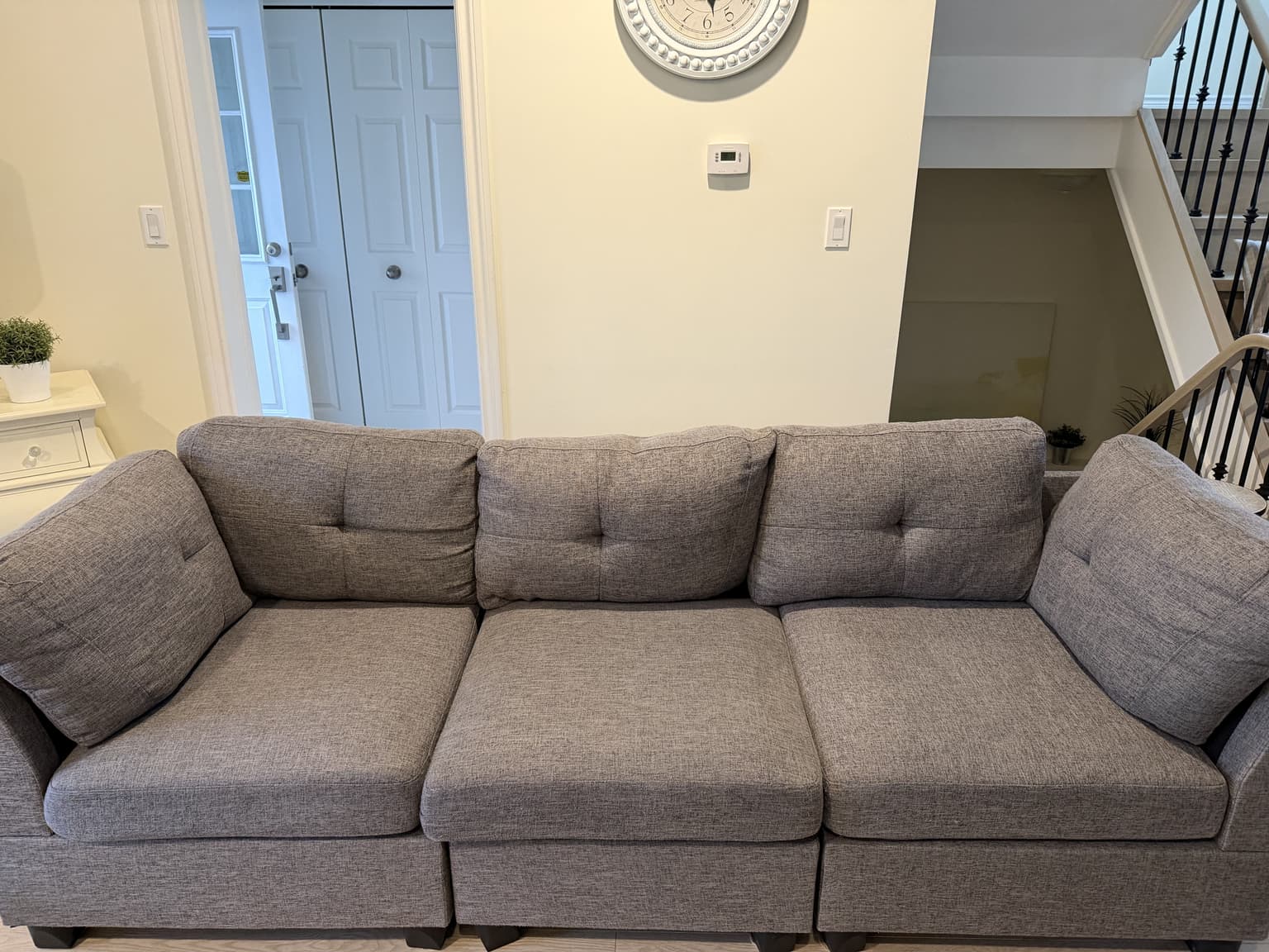Before and after upholstery cleaning in Fort Erie by Cleanson